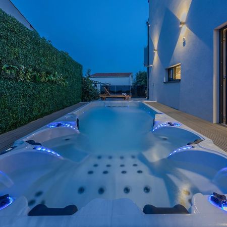 Villa Roma Sauna And Hydrotherapy Pool Трогір Екстер'єр фото